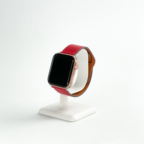 Кожаный ремешок Leather Rivet Clasp на Apple Watch 38/40/41mm Red
